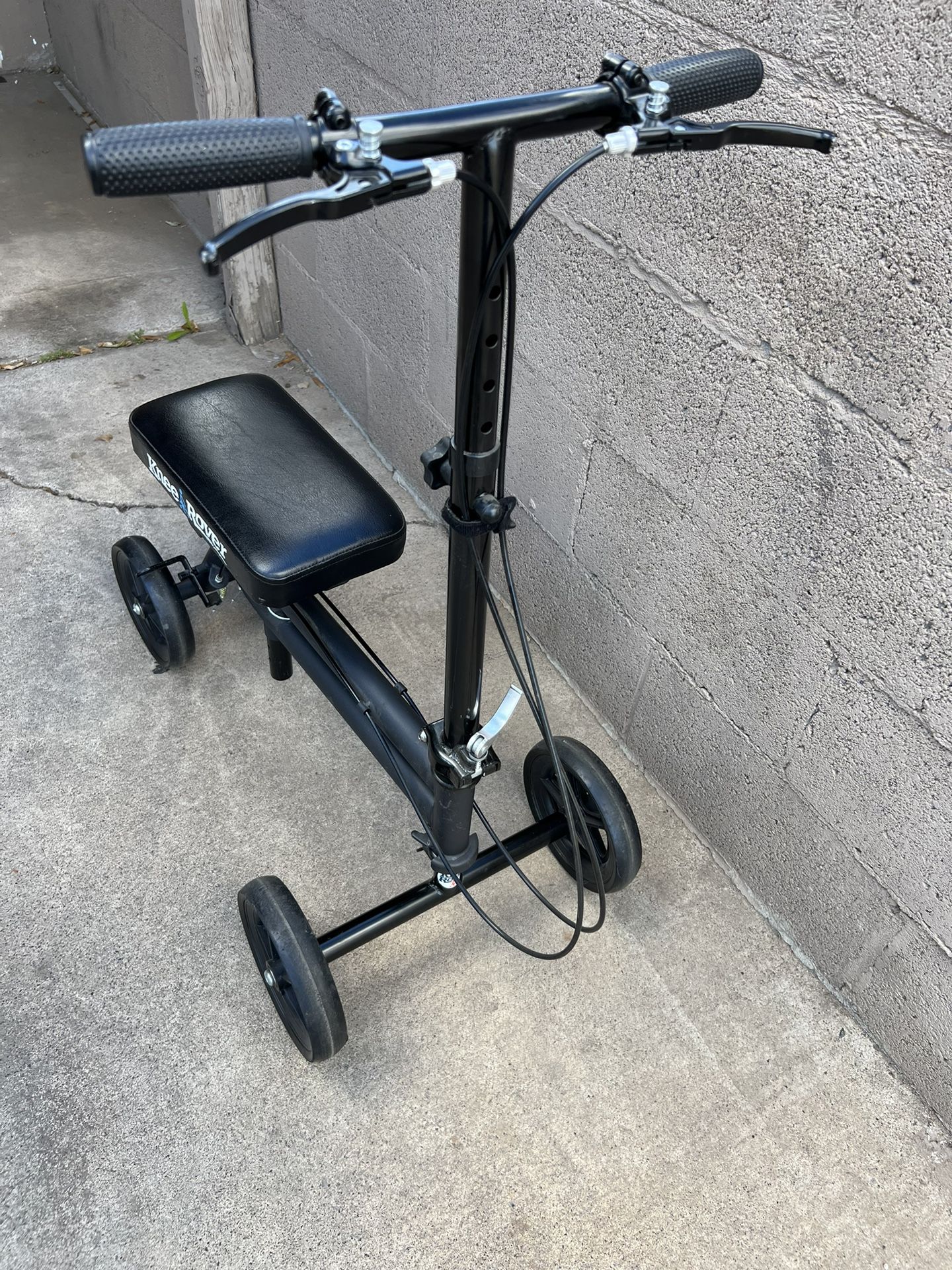 Knee Scooter