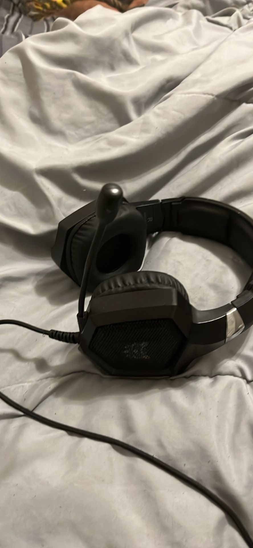 Ps4 + controller + Headphones