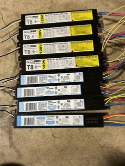4 Lamp 32 Watt T8 Ballasts