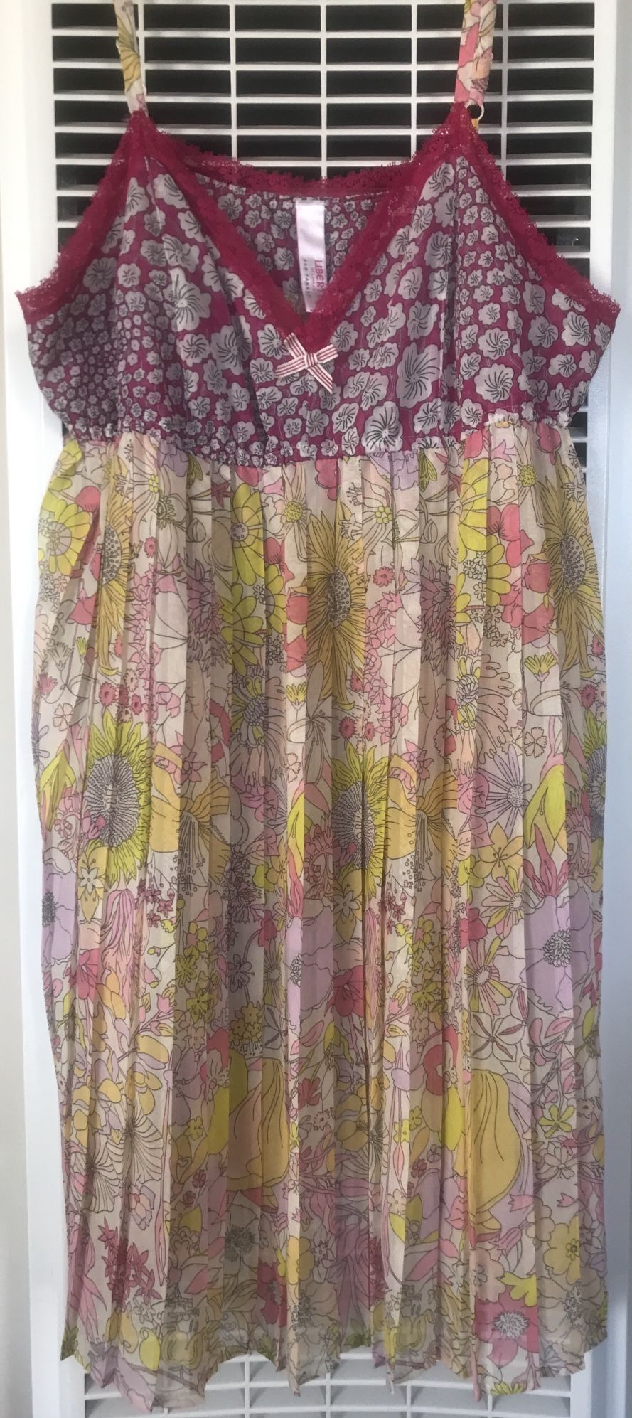 WOMEN’S LIBERTY OF LONDON NIGHTGOWN - SIZE: EXTRA LARGE 