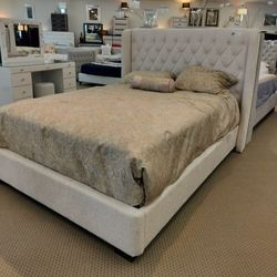 Queen Size Bed 