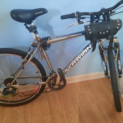 26 inch Schwinn ranger mountain bike 10 speed