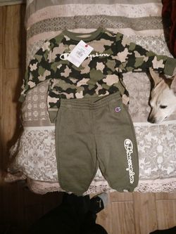 18m Champion Sweat Suit