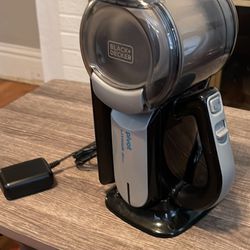 Black & Decker 20V Handheld Vacuum