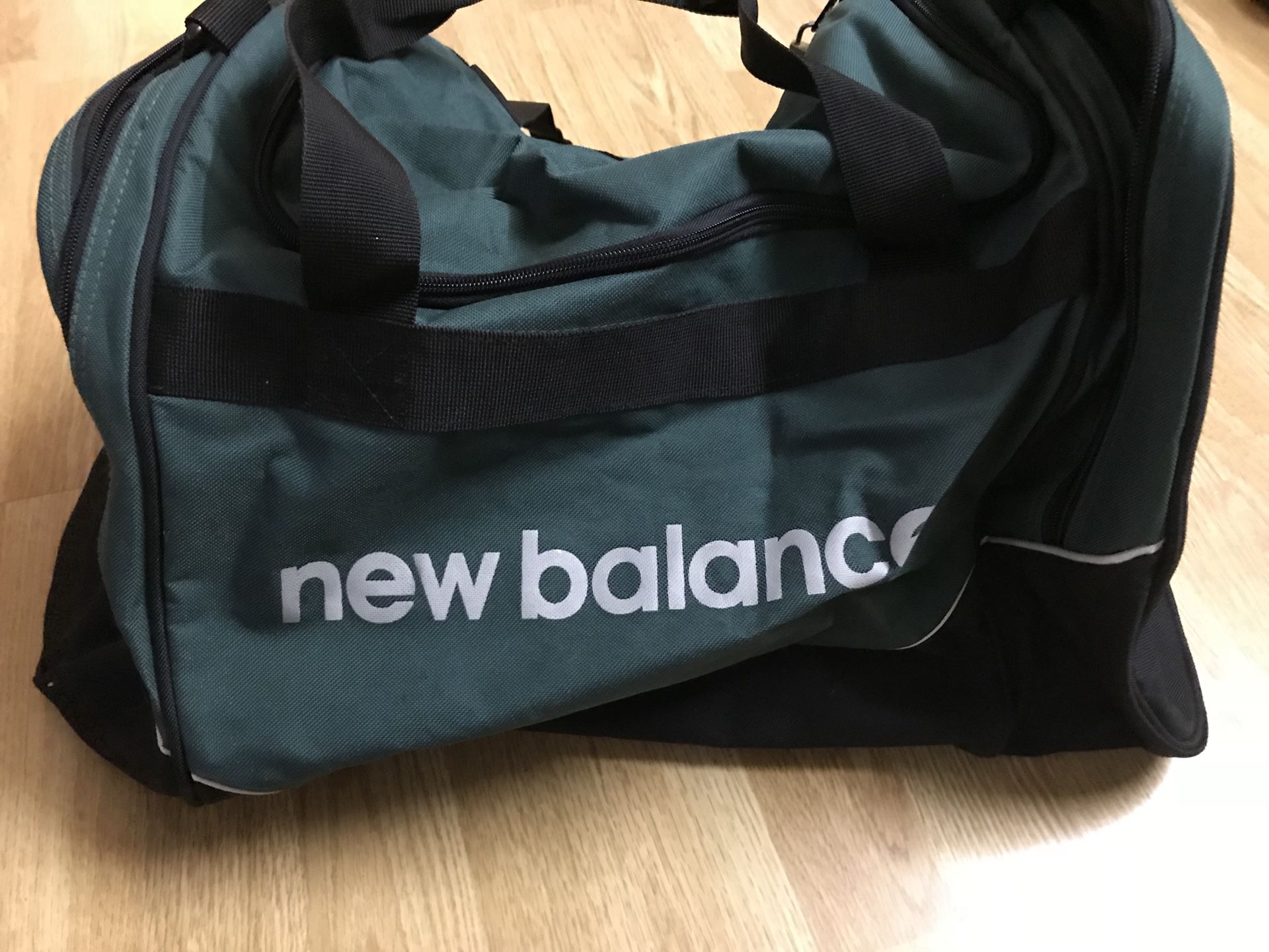New balance travel bag