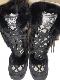 Size 6.5 Coach winter boots - $45- winter is around the corner get them before they are gone! I’m 5 min from cal state San Bernardino-habló español
