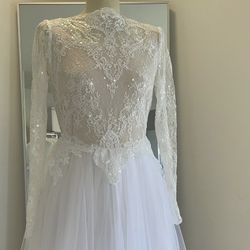 Wedding Dress & Veil