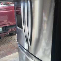 Whirlpool 36’ French Doors Bottom  Mount Refrigerator 