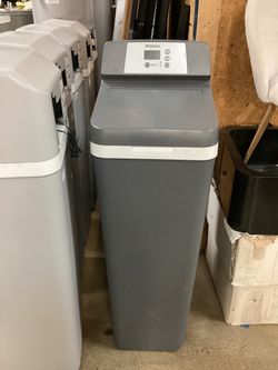 Whirlpool 46k-Grain Pro Series WiFi Enabled Smart Water Softener for Hard Water and Iron Reduction