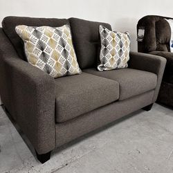 Daylon Graphite Small Comfy Couch Loveseat New