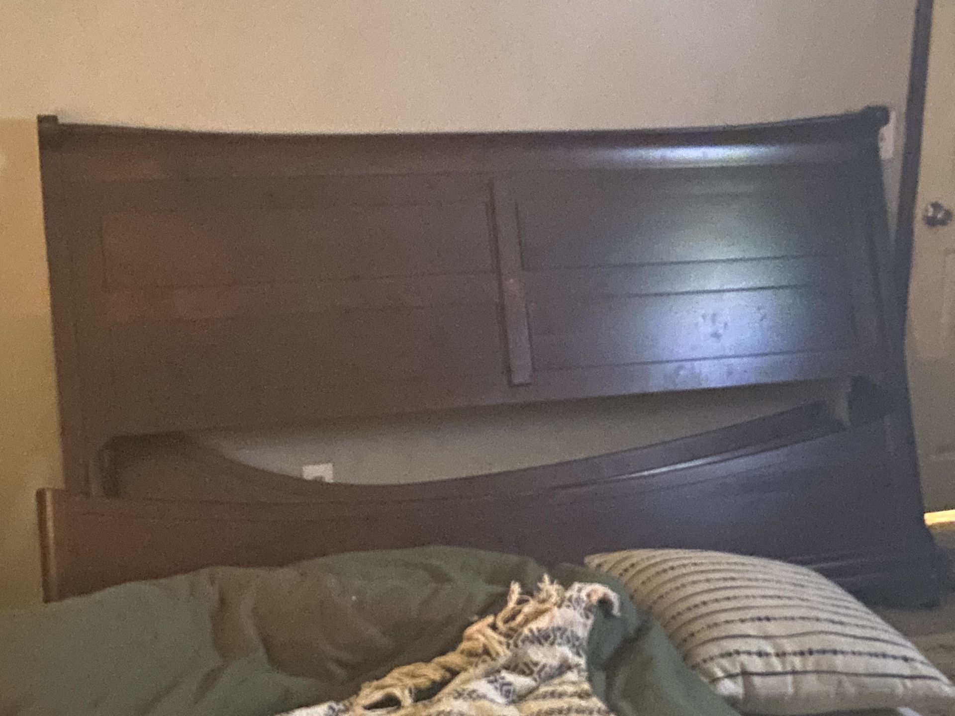 King Size Headboard And Foot Board With Side Rails  Real Sturdy Wood !!!All Around Great Style In Great Condition!