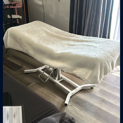 Esthetician, lash tech, tattoo artist bed