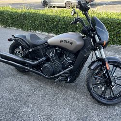 2022 Indian Scout Bobber 