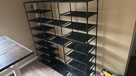 Shoe rack/display shelf