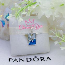 Adorable Charm 925 silver for Pandora moments bracelet.
