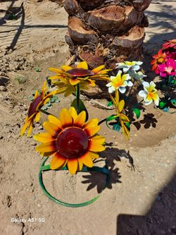 Desert Metal Flowers 🌸Cactus 🌵 POTTERY 🌺