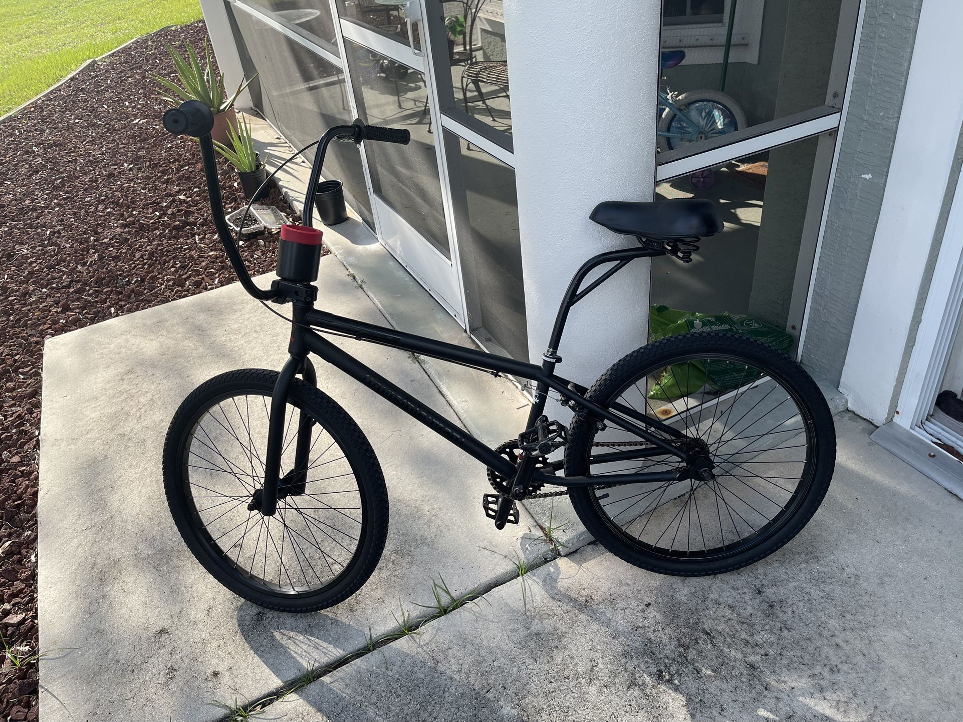 Bmx Cruiser 24” Shadow Conspiracy “invisible man”