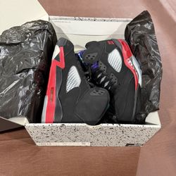AIR JORDAN 5 RETRO CZ1786 001 BLACK/NEW EMERALD-FIRE RED size 11