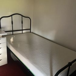 Twin bed with mattress