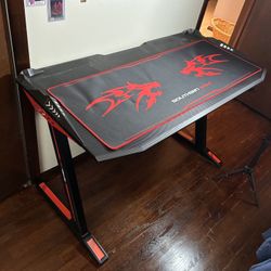 Gaming Table Desk