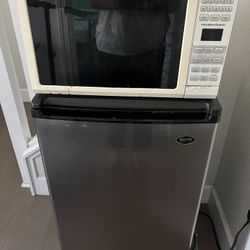 Mini Fridge And Microwave Oven 