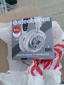 Steel Series Arctis Nova 7pro Wireless 