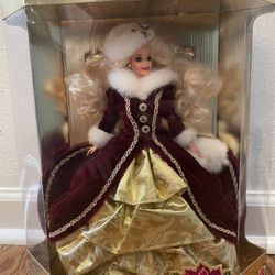 NIB 1996 Happy Holidays Barbie