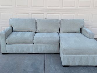Sectional Couch-Free Delivery