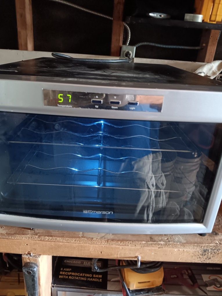 8 Bottle Wine Cooler