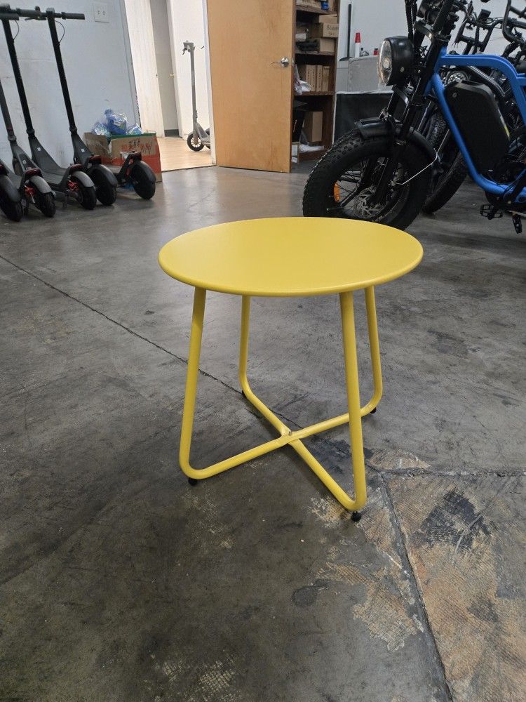 Small Coffee Tables, Coffee Table, Small Tables, Kids Tables, Brand New Small Coffee Table, Furniture, Patio Equipment, Decorations