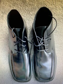 Kenneth Cole New York Size 13 MED