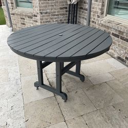 Polywood 48” Dining Table