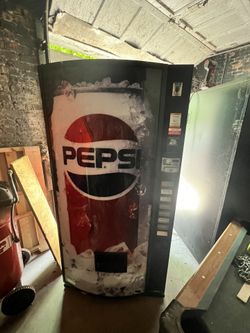 Soda Vending Machine (Dixie Narco)