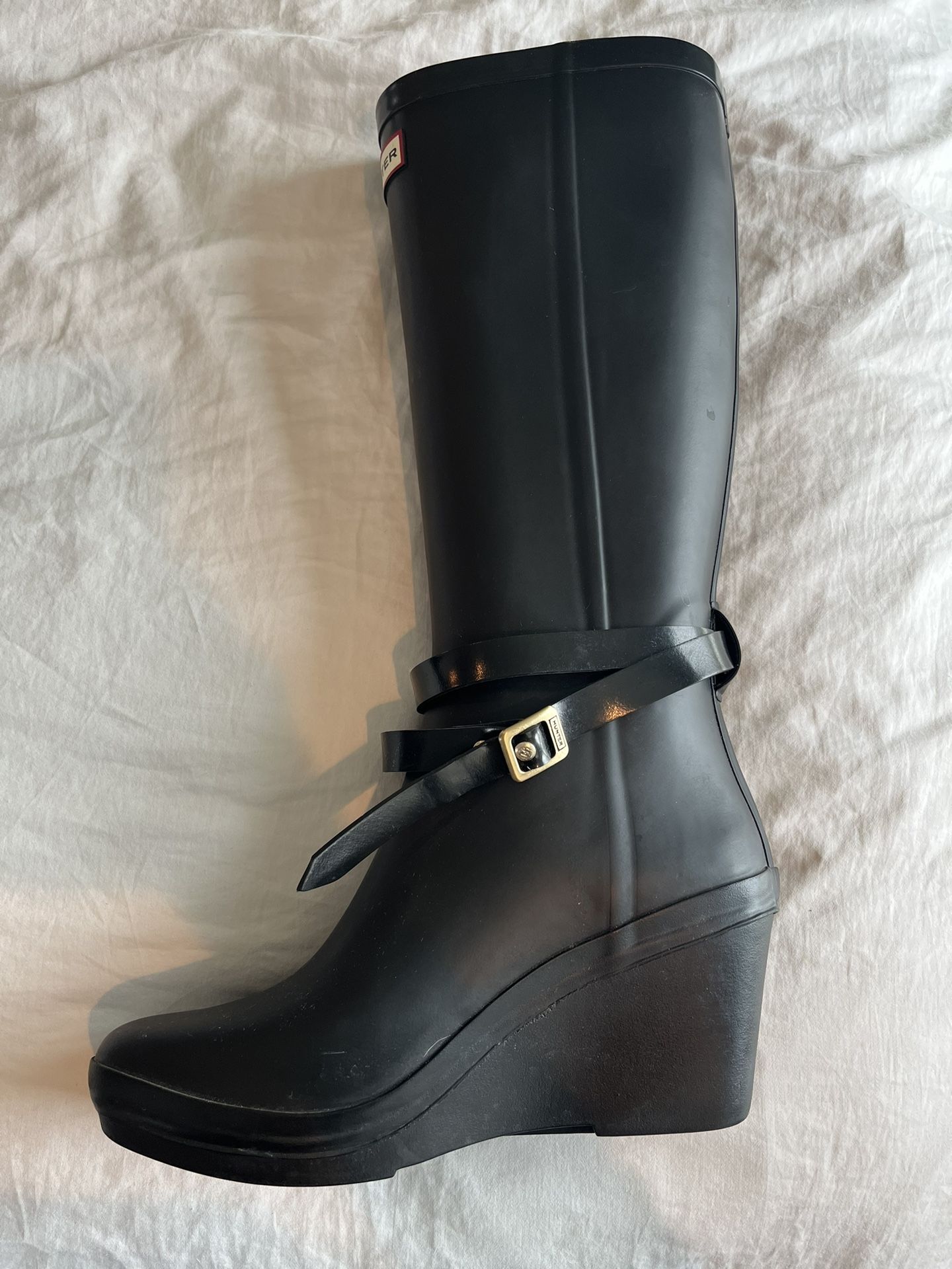 Hunter Wedge Rain Boot Size 9 $55