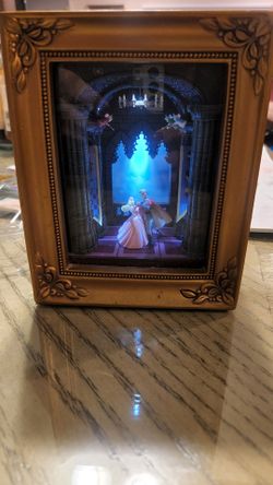 Disney Sleeping Beauty Lighted Shadow Box Diorama
