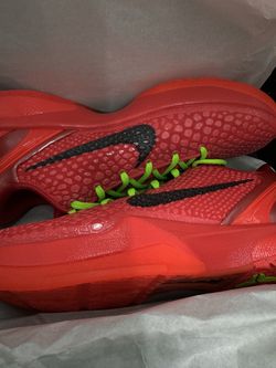 Kobe Grinch Christmas Size 9.5