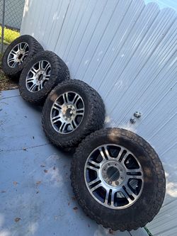 2013 to 2016 ford f250 OEM PLATINUM STOCKS 20” on 35” tires