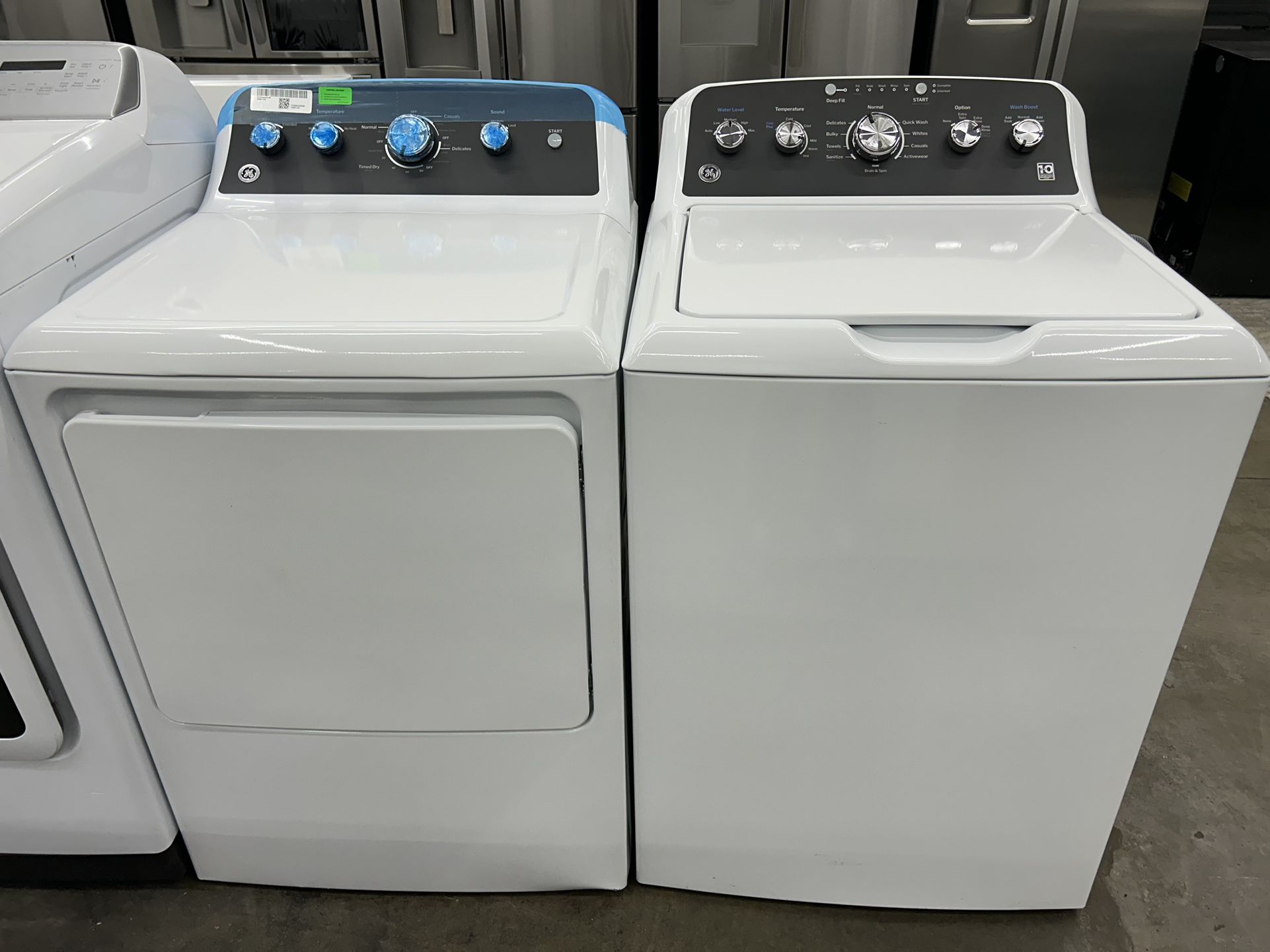 GE 4.5 cu. ft. Top Load Washer & 7.2 cu. ft. vented Gas Dryer