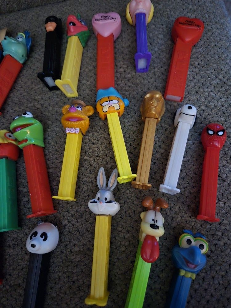 37 Different Pez Dispensers