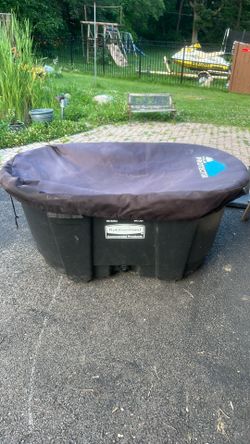 Horse trough uses a ice bath