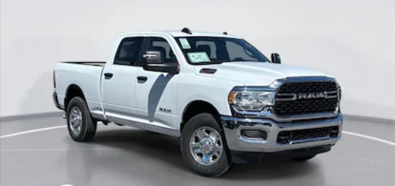2024 ram 3500 left and right head headlight