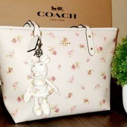3pc. Disney X COACH Minnie Mouse Set