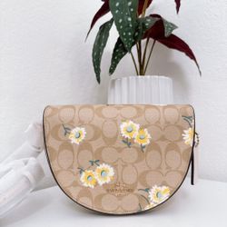 Coach Ellen Crossbody In Signature Canvas With Daisy Print