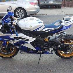 2014 YAMAHA R6