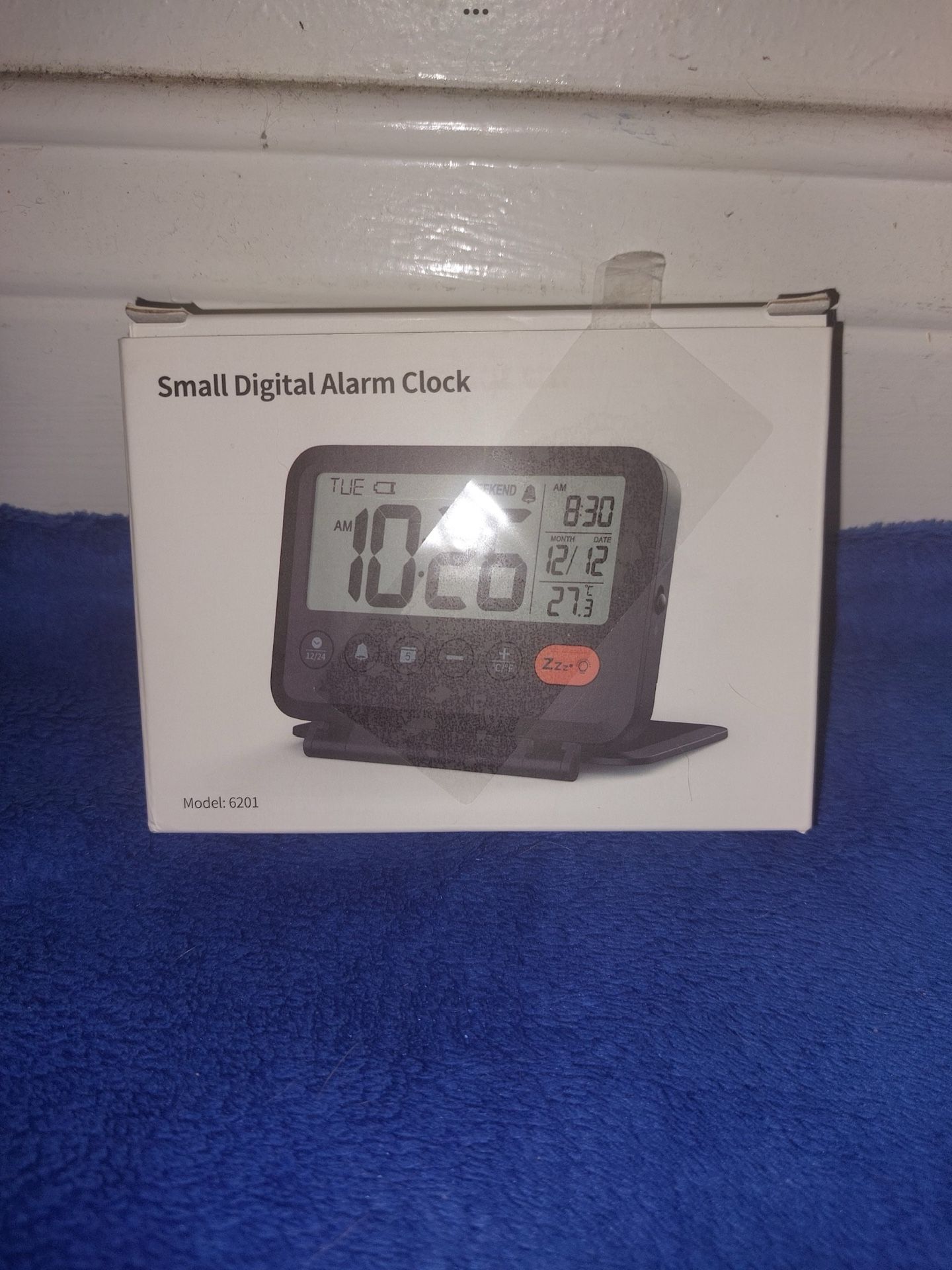 NEW IN BOX DIGITAL ALARM CLOCK