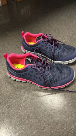 Steel Toe Shoes Size 9(women’s Size)