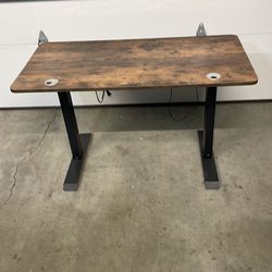 Motorized this rises in lowers