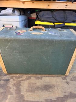 Vintage Hartmann green  & Leather Trim Hard Case Suitcase