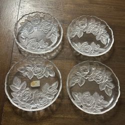 4 Studio Nova Salad Plate 'Winter Rose' Embossed Frosted Roses 7" Round