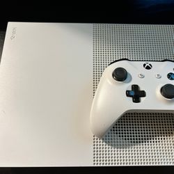 xbox one s (1TB)